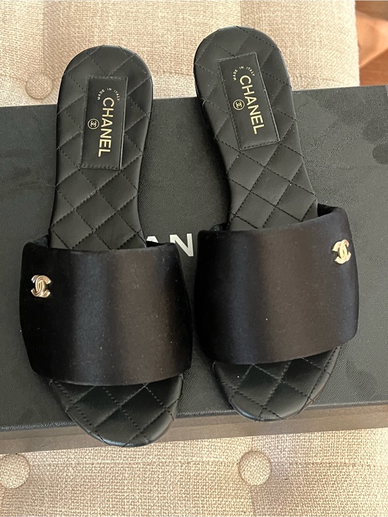 CHANEL Shoes - CHANEL - Chanel 22P Black Satin CC Logo Quilted Leather Mule Flat Sandal